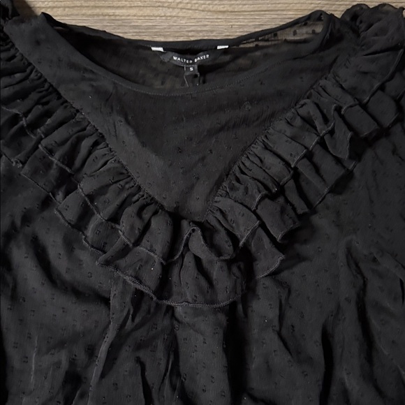 Walter Baker Elegant Black Ruffle Blouse Small corporate goth - Picture 3 of 4